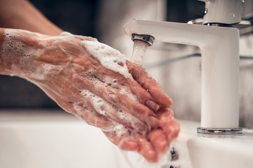 Denk aan uw gezondheid en de voorzorgsmaatregelen als u uw kleinkinderen opvangt